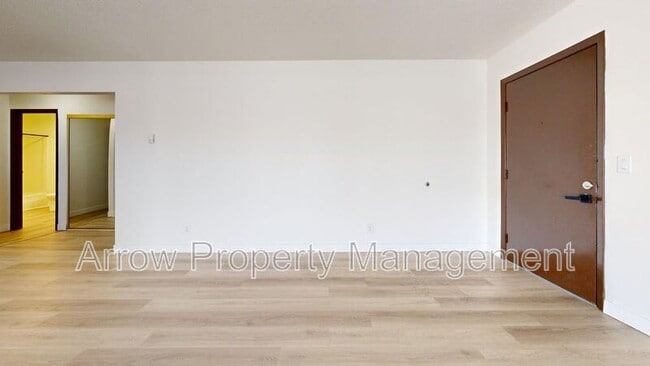 Building Photo - 201 E Arbor Ave