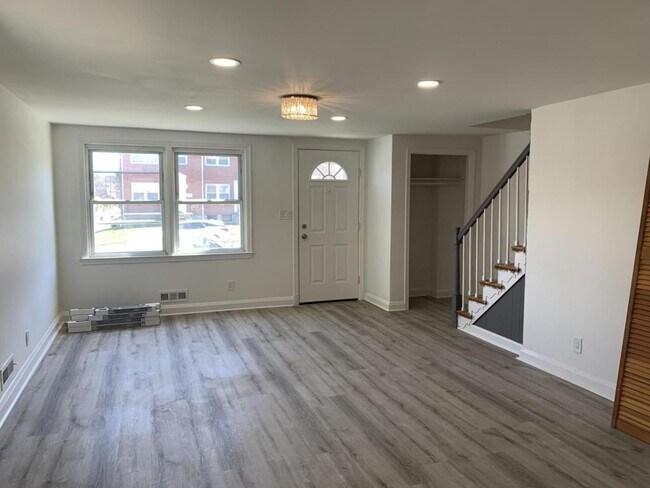 Building Photo - 1460 Battett Rd