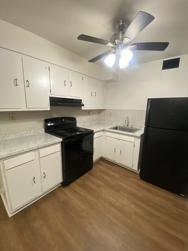 Foto del edificio - 3737 C Morganford