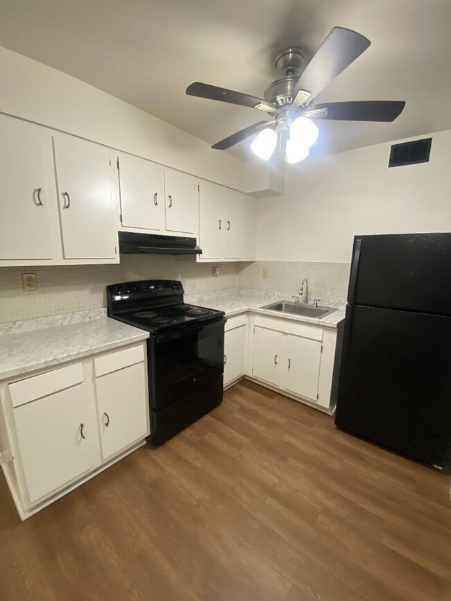 Building Photo - 3737 C Morganford