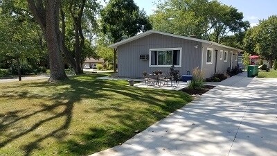 Patio & driveway - 4908 Farwell St