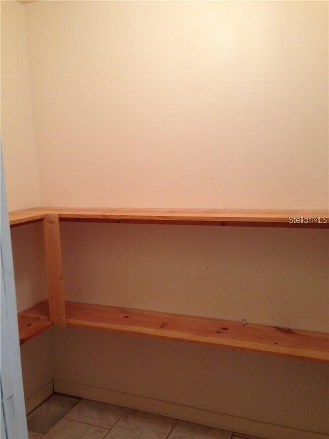 Building Photo - 1st floor condo in the Beulah condo complex.