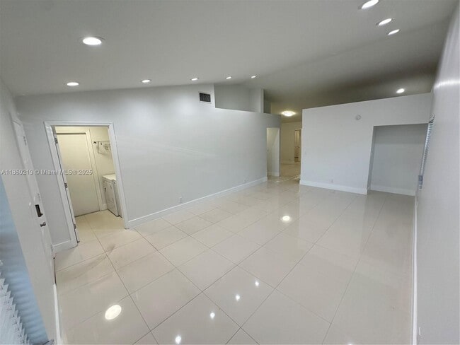 Building Photo - 3150 NW 94th Ave