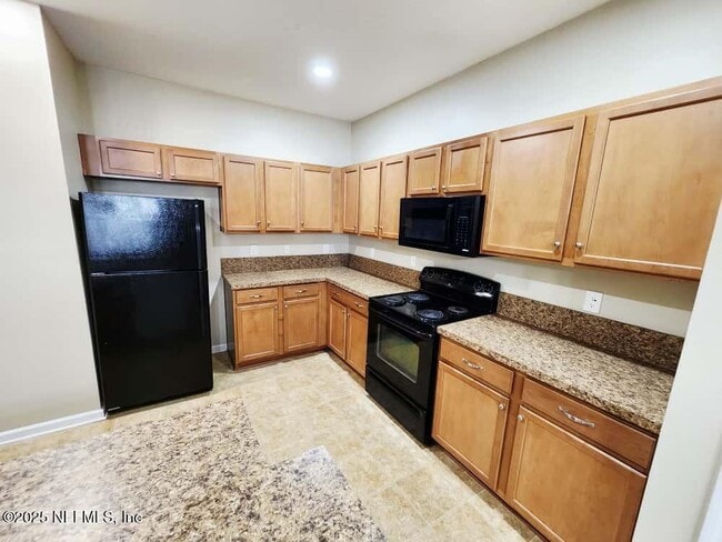 Foto del edificio - 6844 Misty View Dr