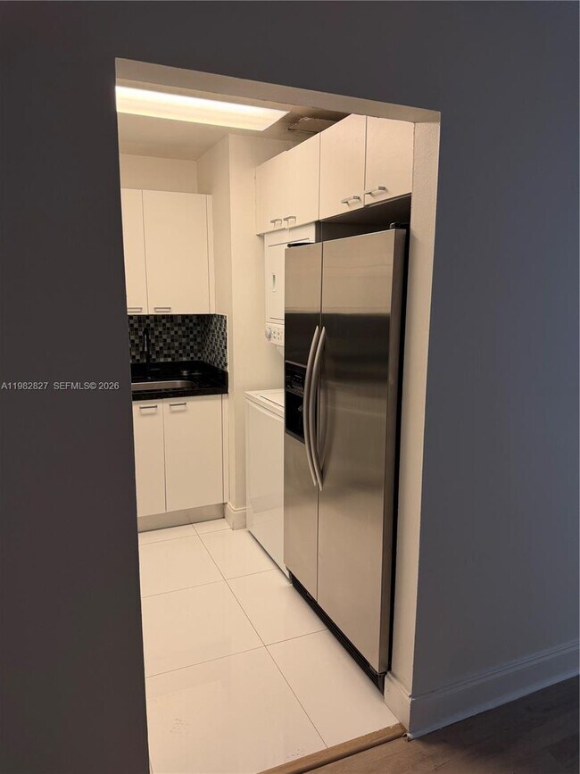 Building Photo - 7925 SW 86th St