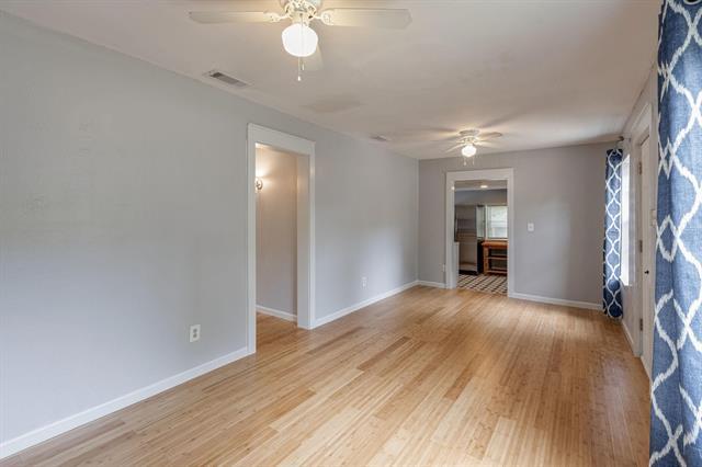 Building Photo - 8910 San Leandro Dr