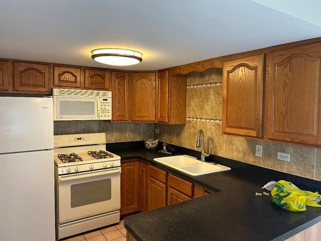 Building Photo - 8241 W 79th St