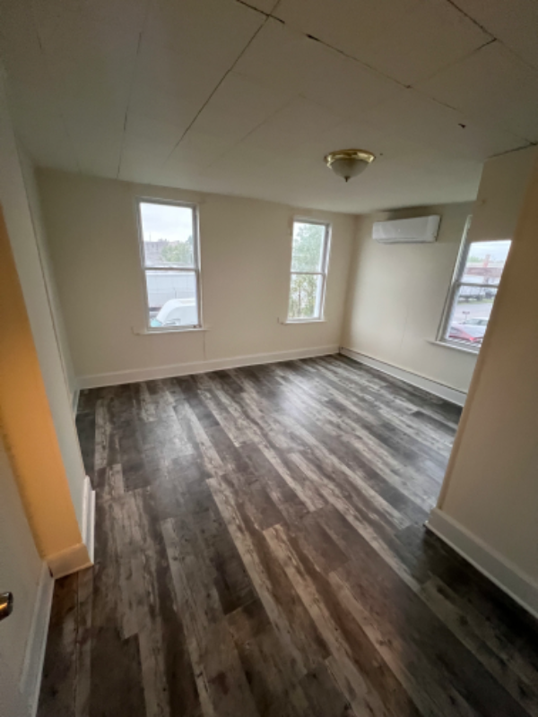 Building Photo - 2509 S Snyder Ave