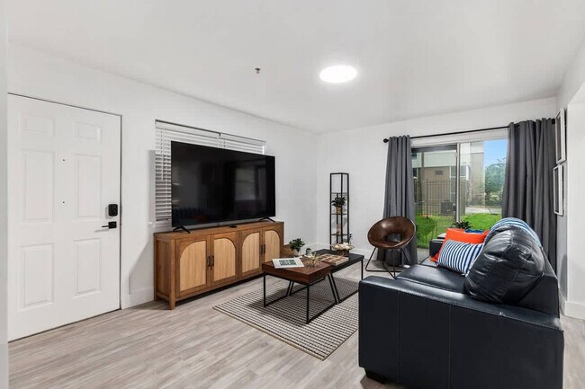 Foto del edificio - 2360 SW Archer Rd