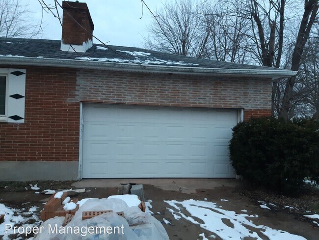 Building Photo - 3 br, 1.5 bath House - 1845 Weaver St