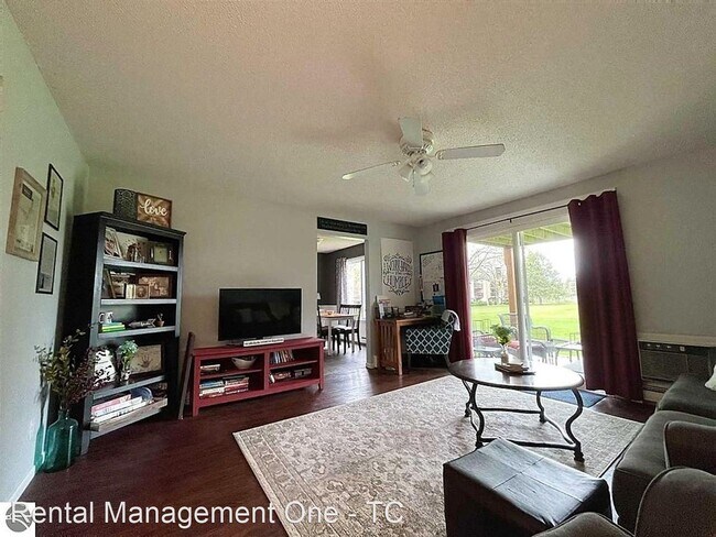 Building Photo - 2 br, 1 bath House - 6007 Golfcrest Dr APT#2