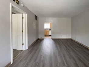 Building Photo - 1619 W Gilbert St