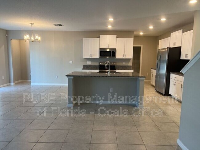 Foto del edificio - 5649 SW 93rd St