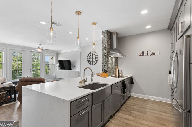 Foto del edificio - 901 Abernathy Rd NE