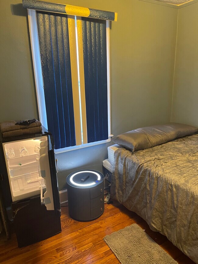 16134 Lawton St Unit TWO NORTH UPPER, Detroit, MI 48221 Apartments in