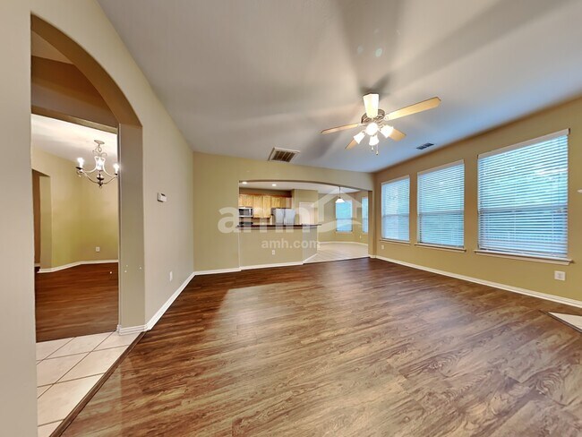 Building Photo - 8712 Tyler Dr