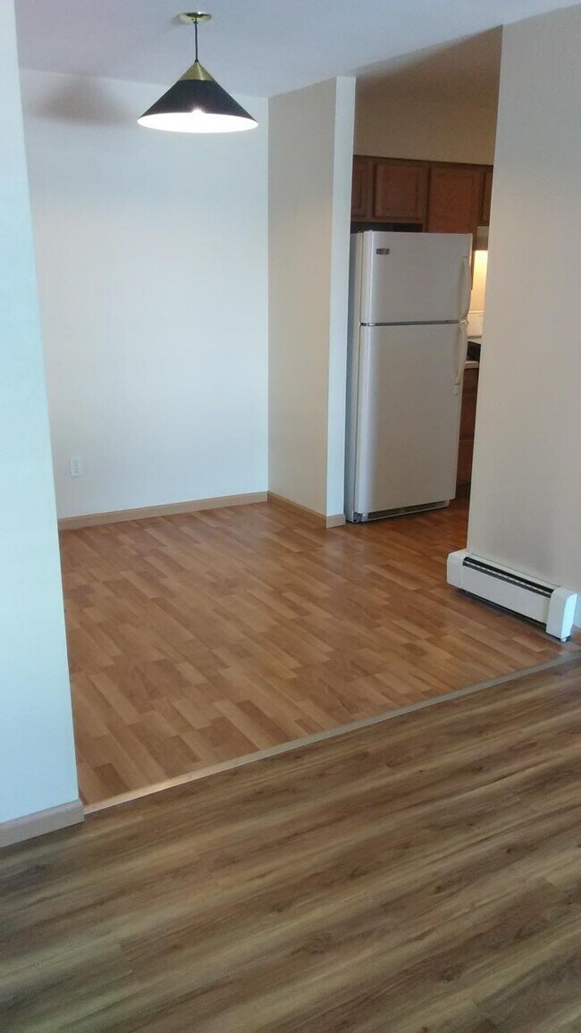 Foto del edificio - 5584 Guilford Rd