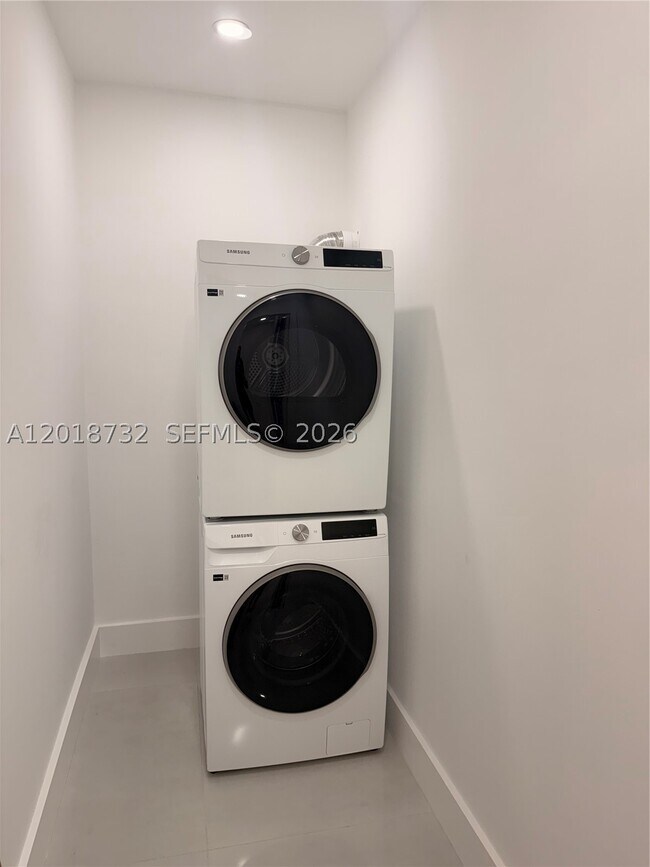 Foto del edificio - 6070 W 19th Ave