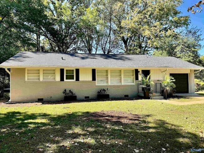 Building Photo - 2019 Lance Rd NW