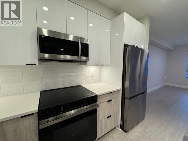 Building Photo - 11655 Fraser St