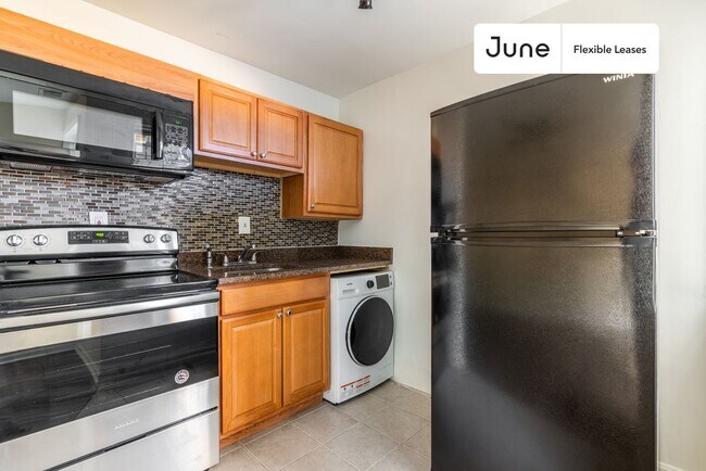 Foto del edificio - 1317 K Street Southeast