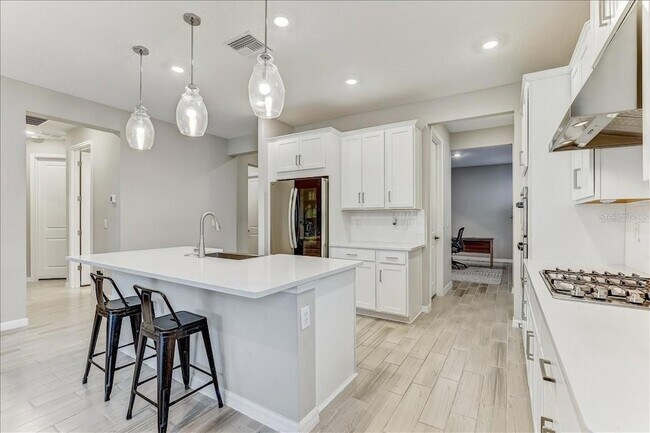 Building Photo - 33886 Landsman Lp