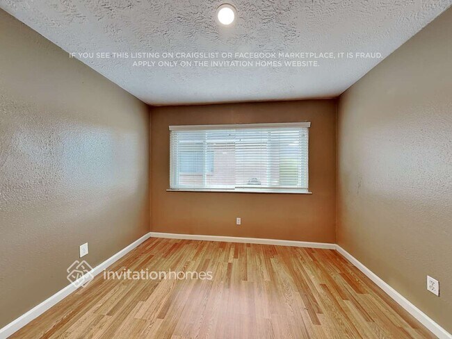 Foto del edificio - 2415 Pilgrims Bend Dr