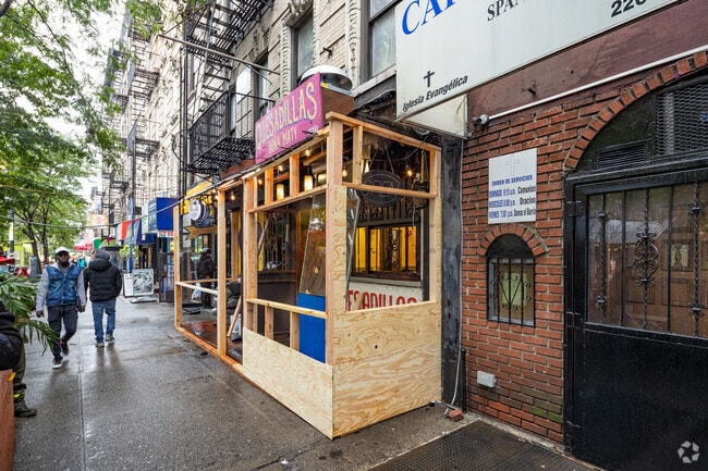Building Photo - 228 E 116th St