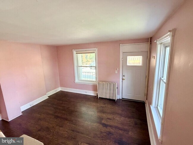 Foto del edificio - 400 W 3rd St