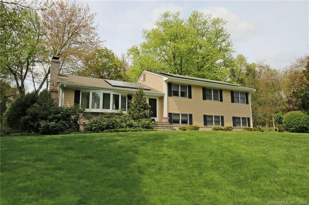 Primary Photo - 36 Gate Ridge Rd