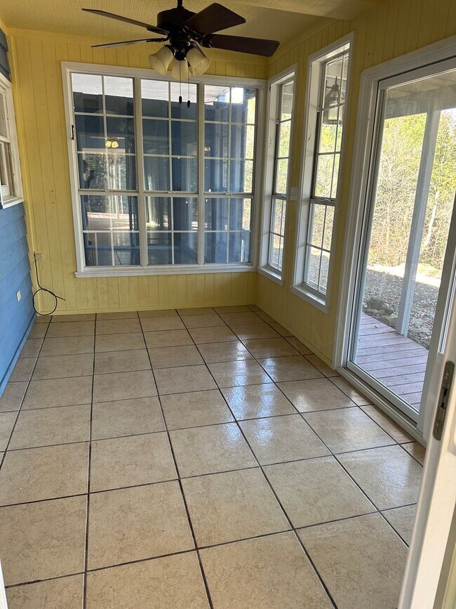 Building Photo - Wallen Bluff 4 Plex