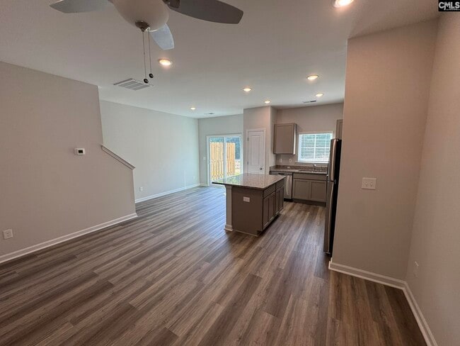 Building Photo - 2038 Armada Rd