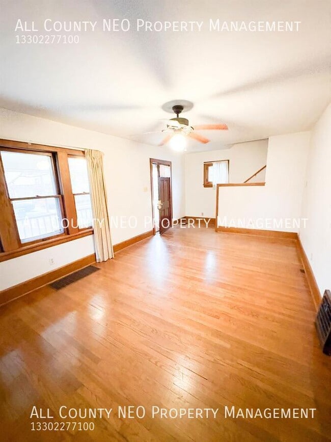 Building Photo - 1051 Brown St