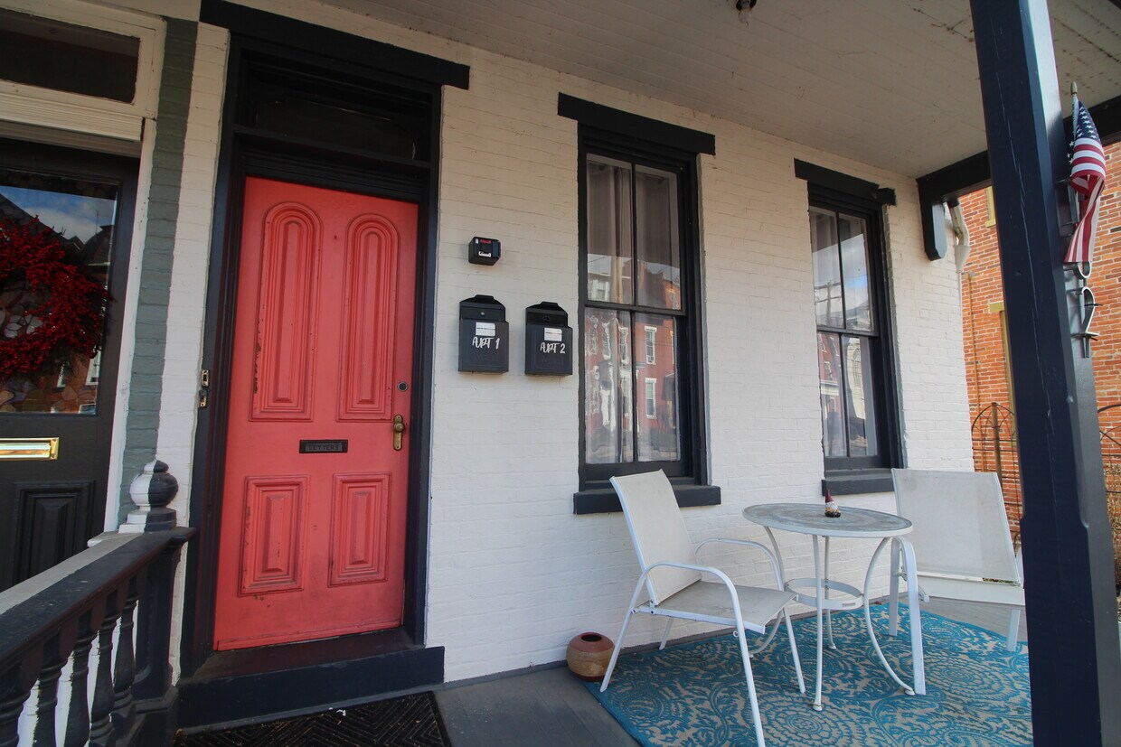 132 S 2nd St, Columbia, PA 17512 Townhome Rentals in Columbia PA