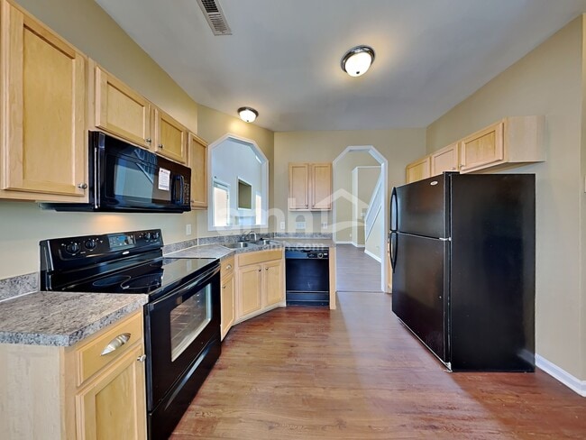 Foto del edificio - 4049 Alder Grove Ln