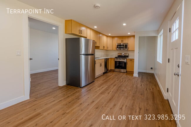 Building Photo - 456 S Breed St