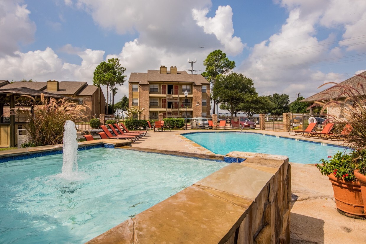 Brookstone & Terrace Rentals Irving, TX