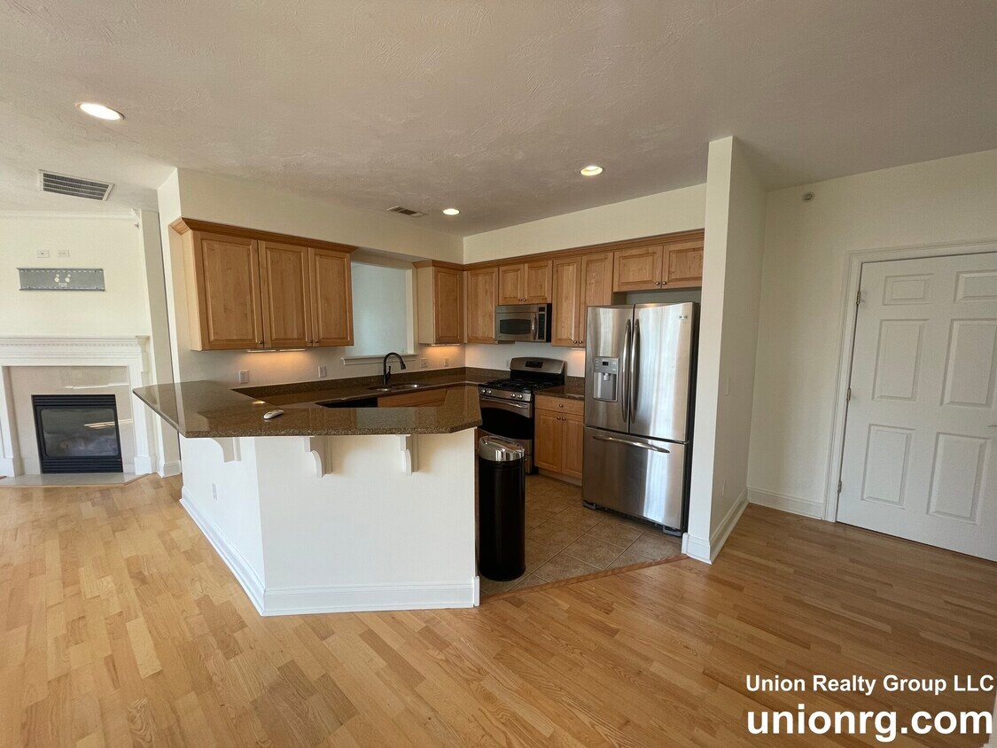 1000 Davenport Ave Unit 1303, Canton, MA 02021 Condo for Rent in