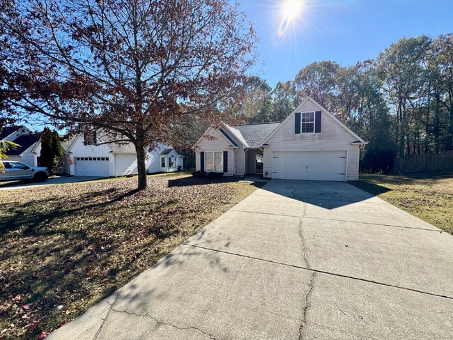 The perfect 3 bed, 2 bath home located in Easley - The perfect 3 bed, 2 bath home located in Easley