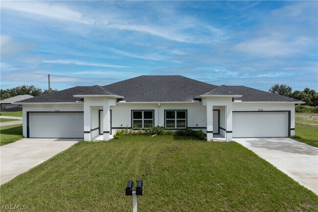 Foto del edificio - 700 Broadway Ave