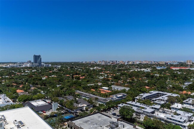 Foto del edificio - 2831 S Bayshore Dr
