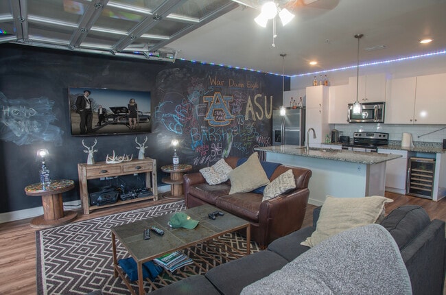 Photo - The Balcony Auburn Apartments