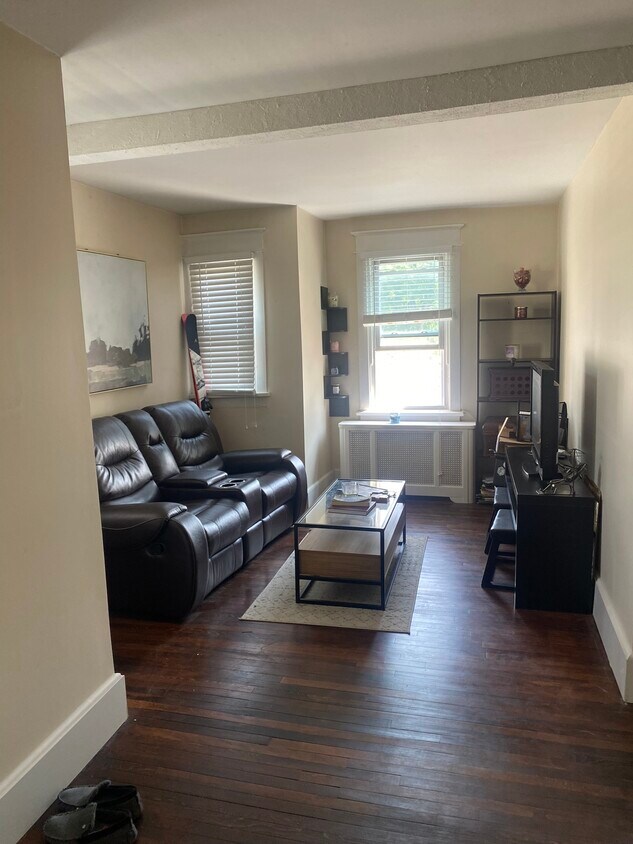 520 Cinnaminson Ave Unit Apartment B, Palmyra, NJ 08065 Apartments in