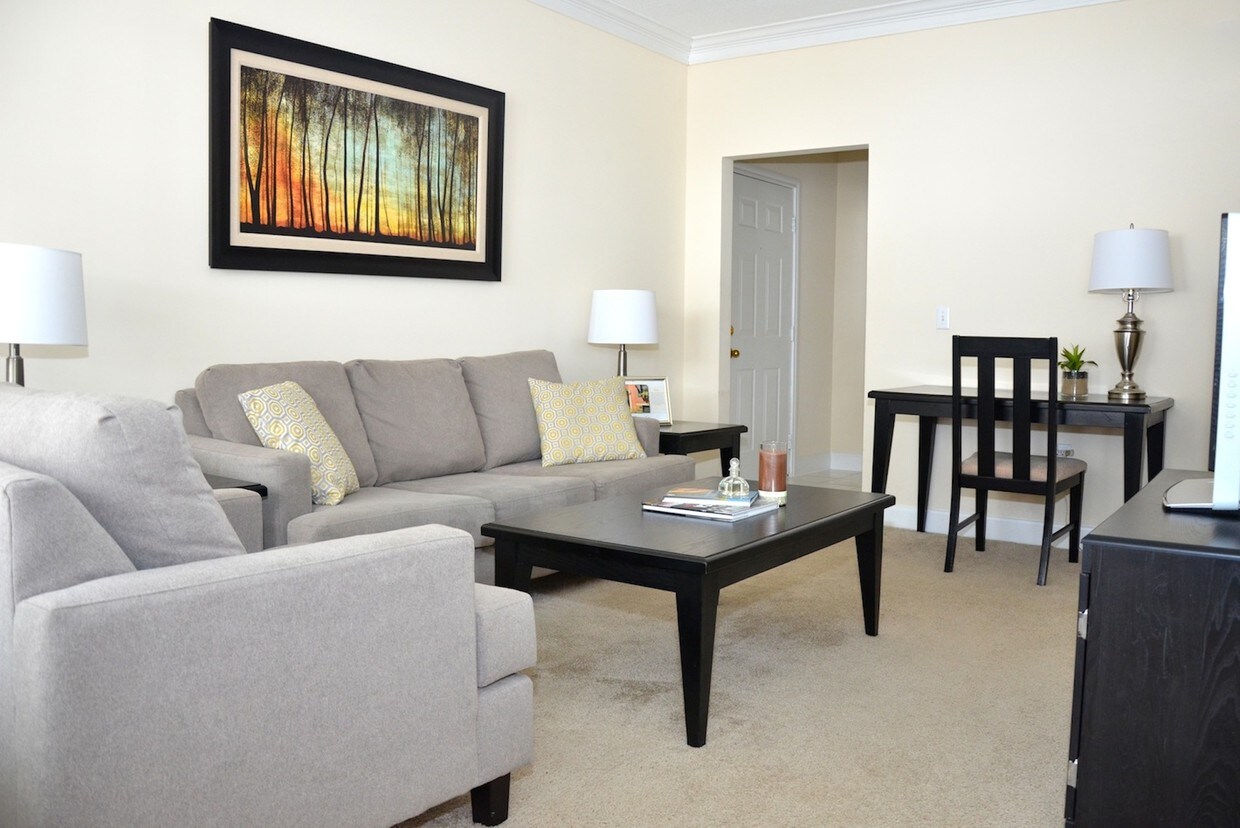 Foto principal - 105 Black Bear Dr