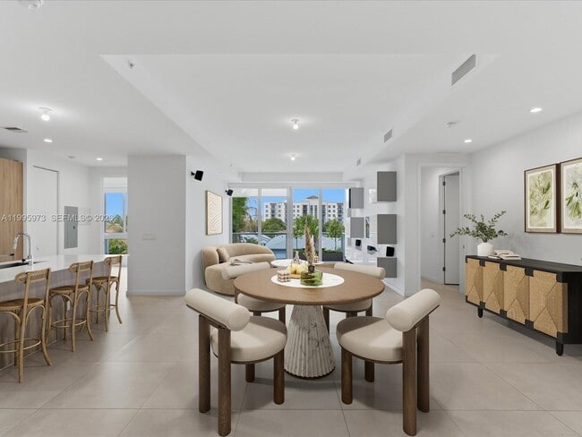 Foto del edificio - 529 SW 11th St