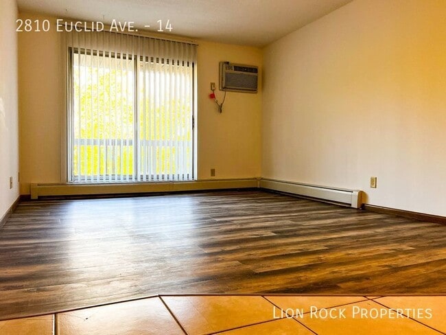 Building Photo - Lovely 2-Bedroom and Fully Renovated Unit ...