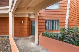 Building Photo - 4250 El Camino Real