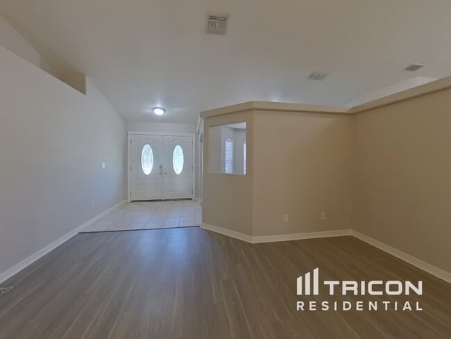 Foto del edificio - 613 Westview Dr