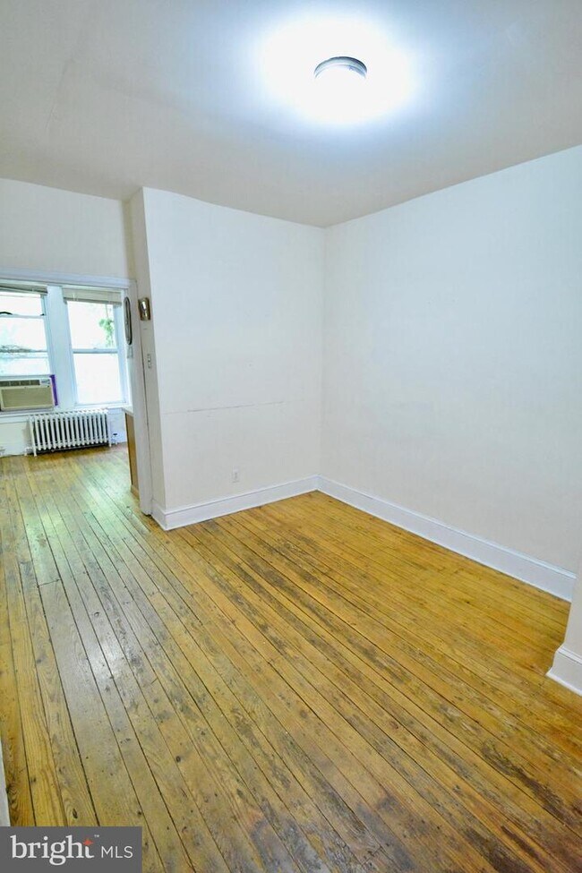 Foto del edificio - 3690 Eveline St