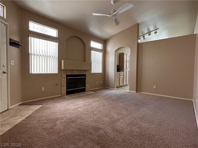 Foto del edificio - 5323 Heatherbrook Cir